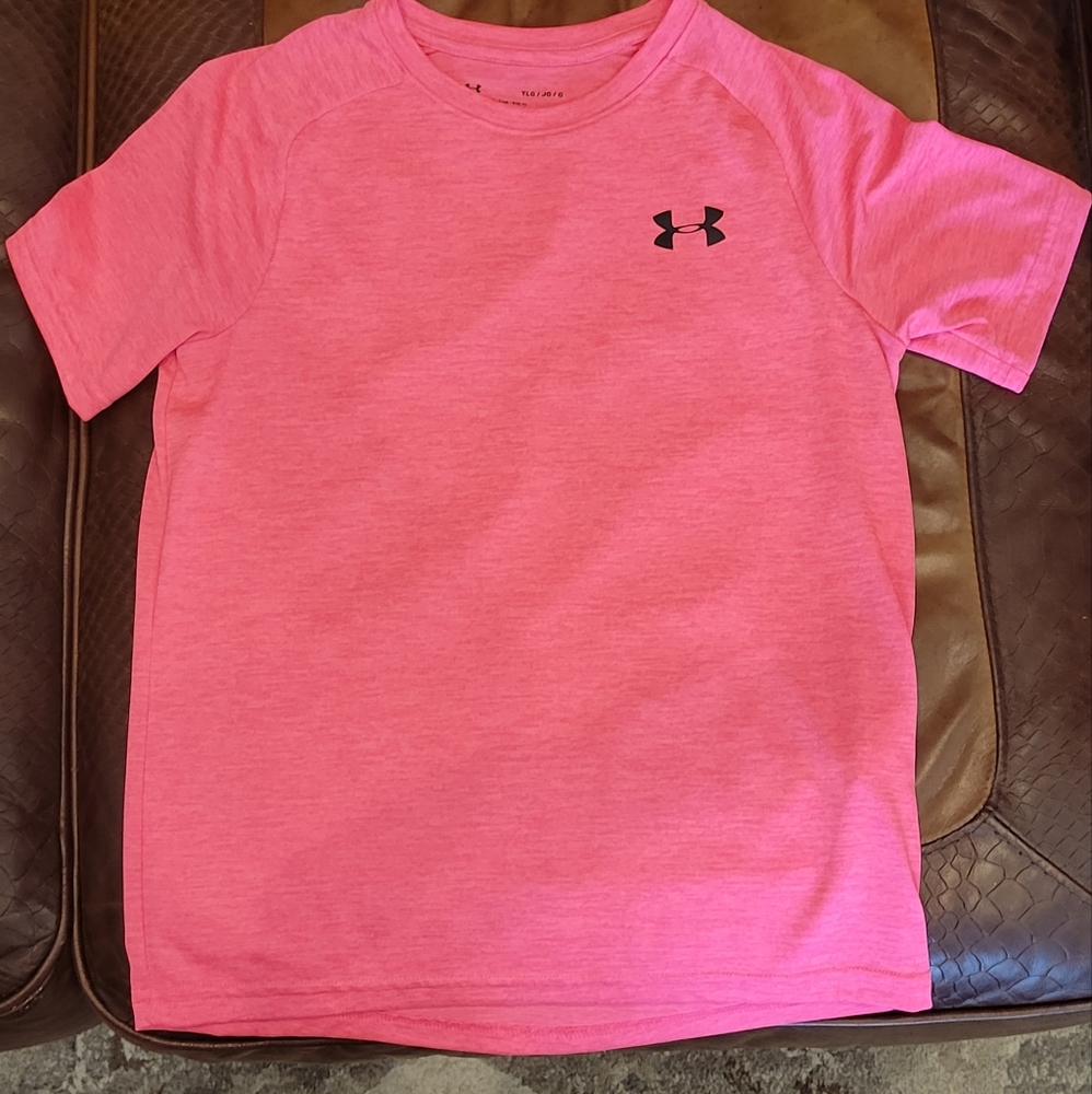 Boys Youth Large Under Armour T-Shirt